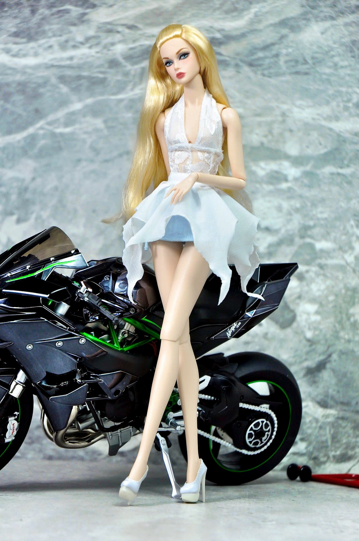 STYLE LAB | Fashion Royalty FR 6.0 & NU FACE halter neck top with mini skirt and detachable wrap-bottom part