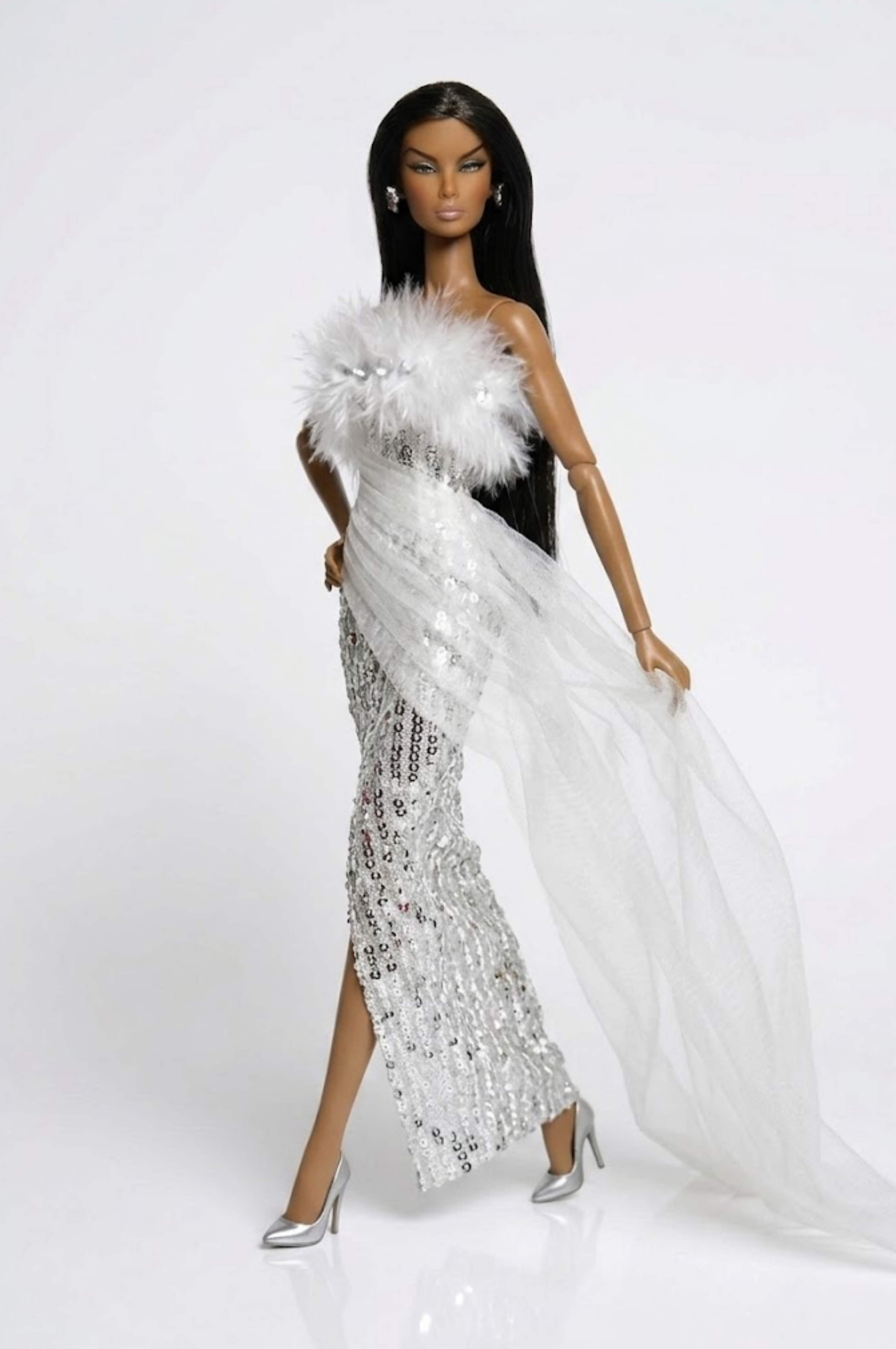 BASIC | Fashion Royalty 6.0 Doll Clothes – White Feather Sequin Gown Set – Couture Evening Dress with Train