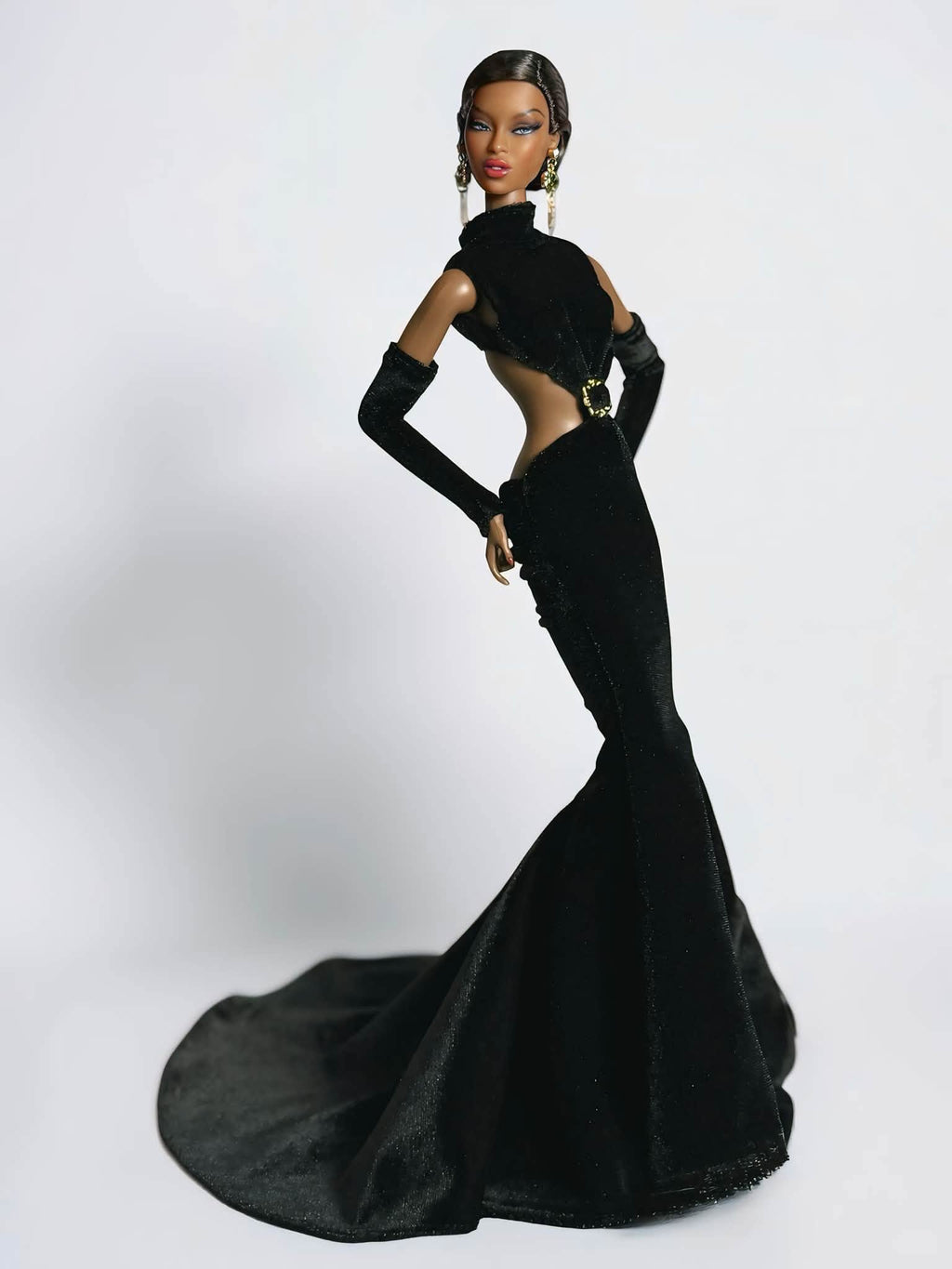 BASIC | Midnight Siren Black Cutout Mermaid Gown | Plastiktiara