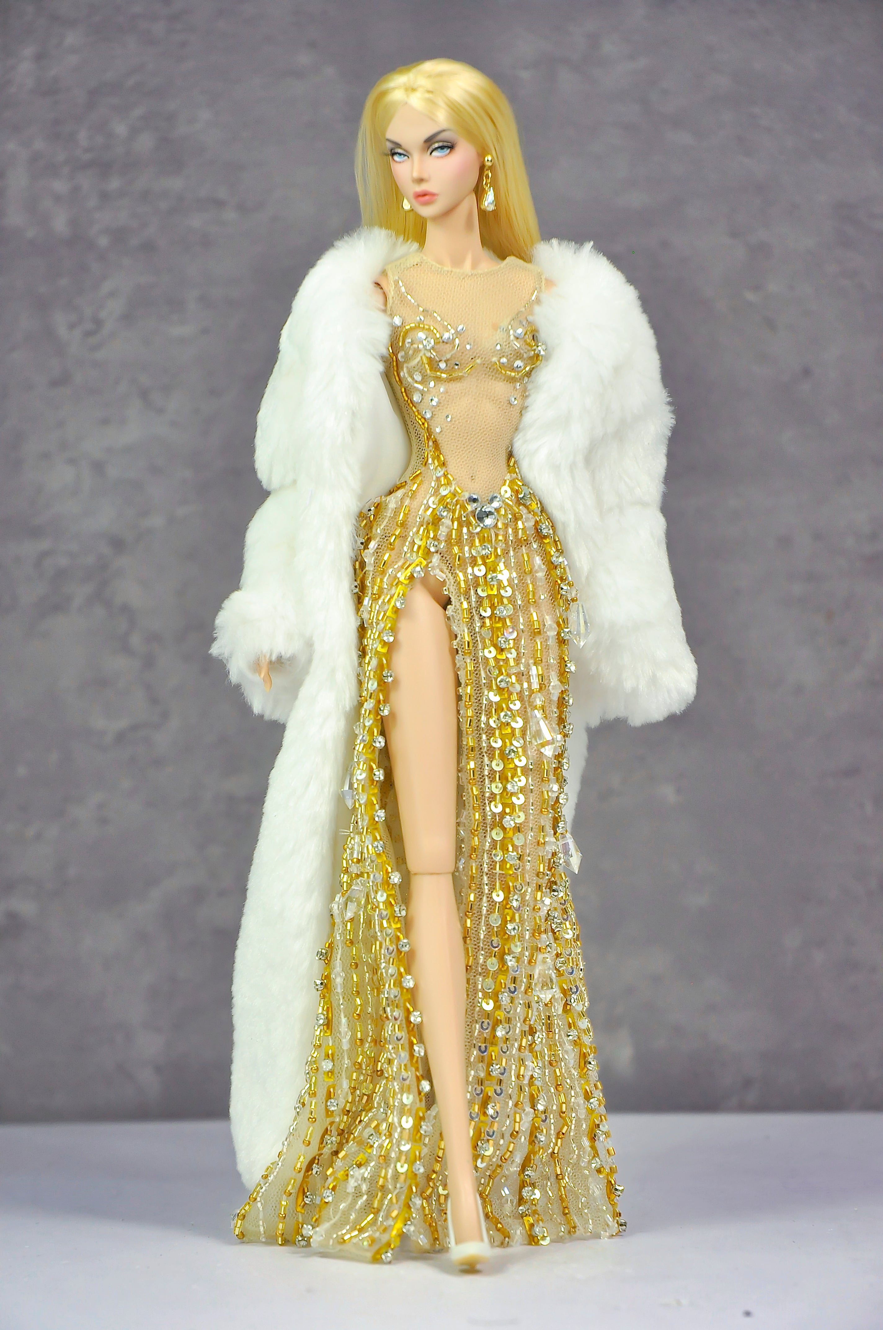 AURA COLLECTION | Golden Radiance High-Slit Gown with Fur Wrap for 1/6 Fashion doll clothes