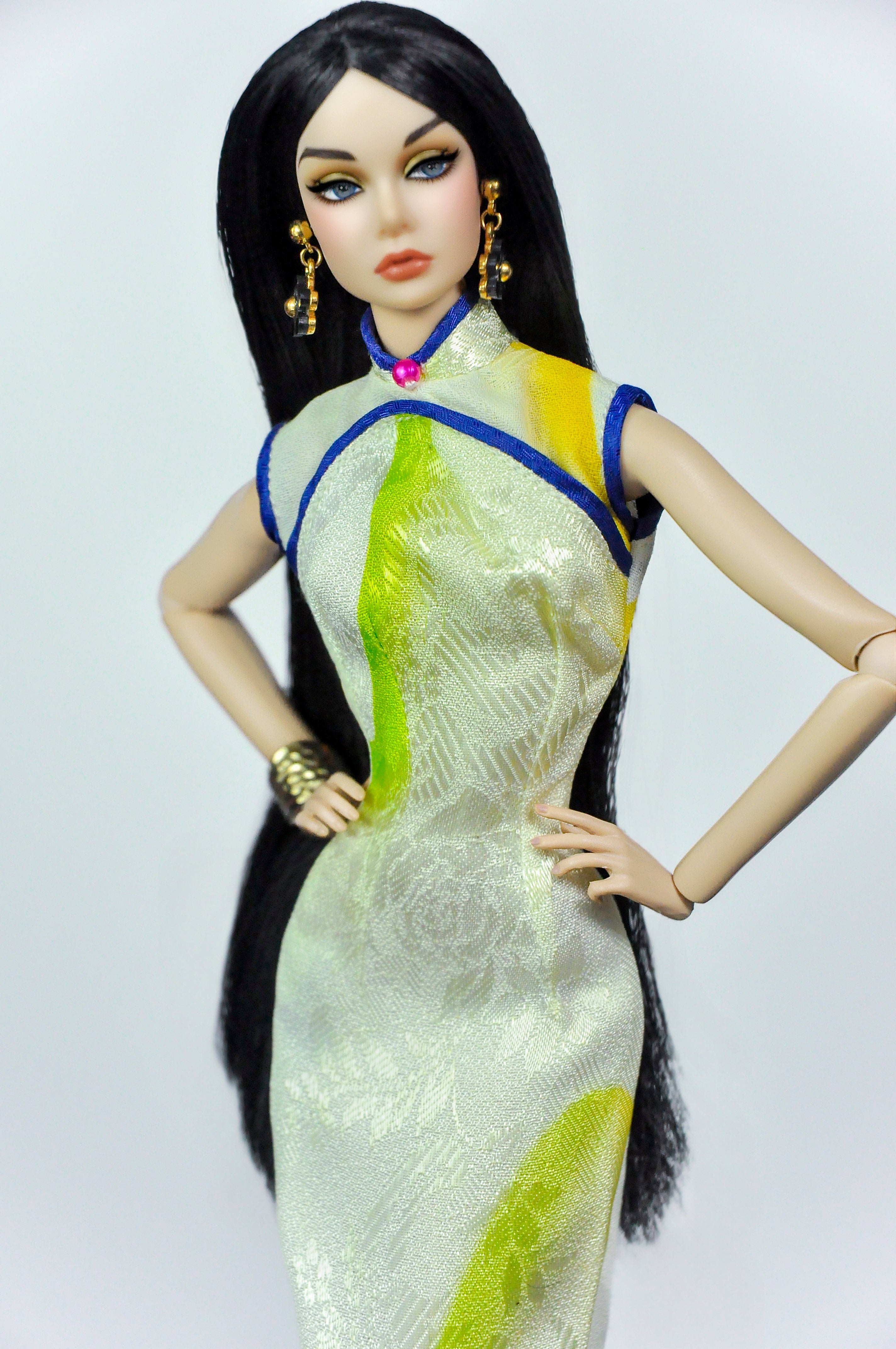 QIPAO | 1/6 Scale Qipao Dress - Handmade Chinese Cheongsam Gown for Fashion Dolls - Zipper Closure - Fits Fashion Royalty, Poppy Parker, Integrity Toys, Similar 12 Inch Dolls