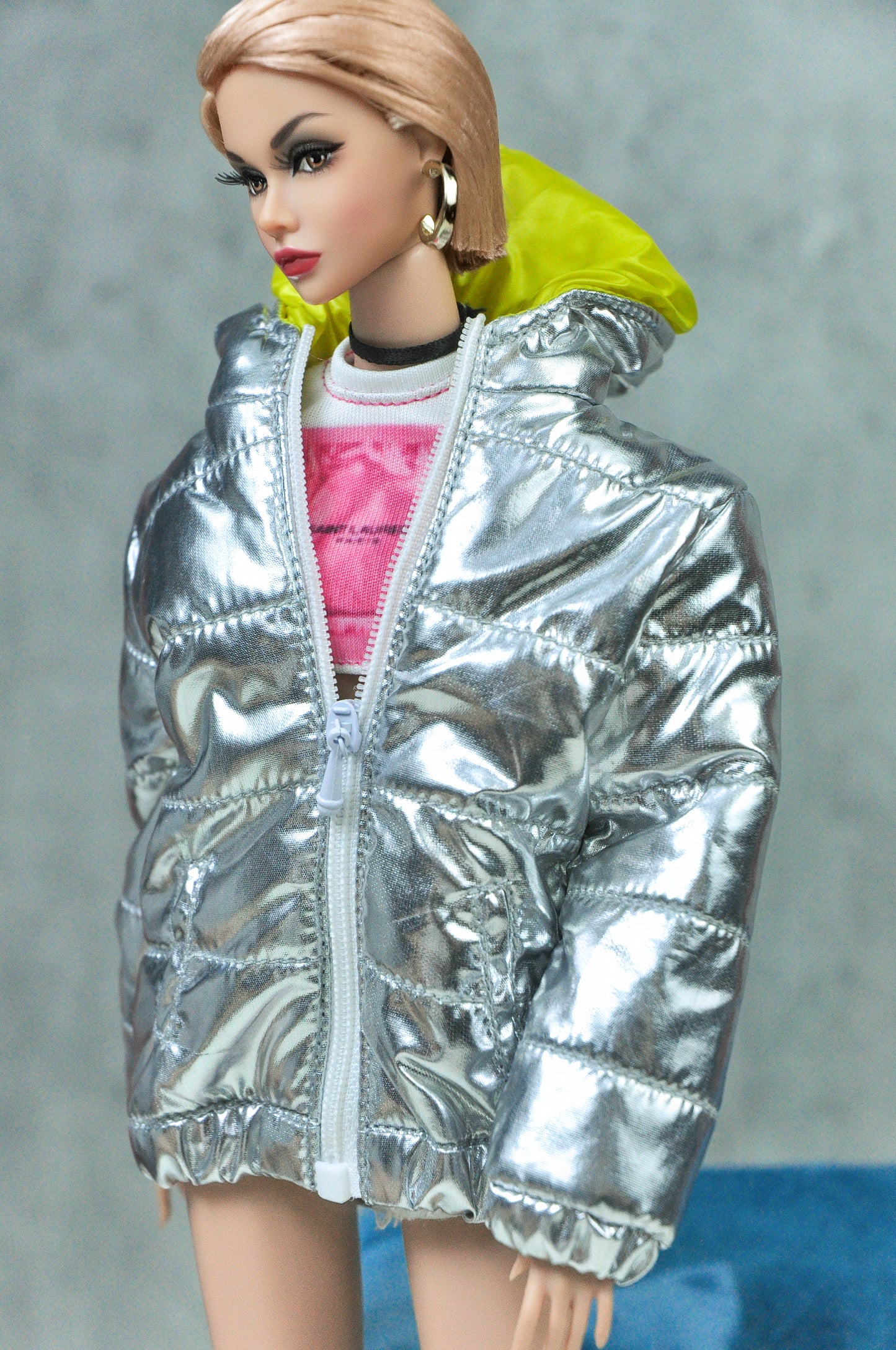 BASIC COLLECTION | Metallic silver chromatic puffer jacker for Fashion Royalty doll NU FACE