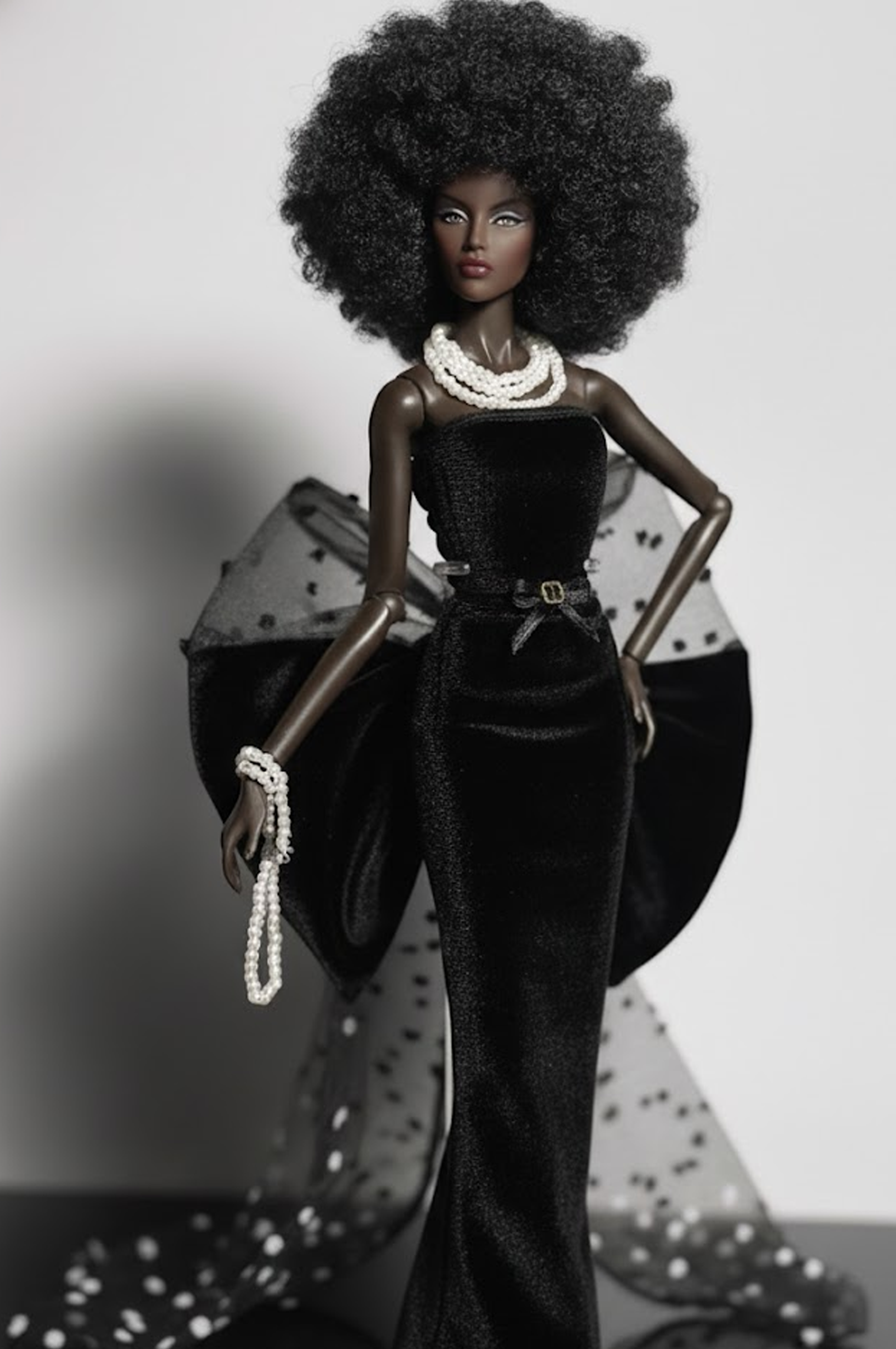 BASIC | Midnight Pearl Gown – 1/6 High Fashion doll clothes | Black Velvet Evening Dress with Tulle Bow Train
