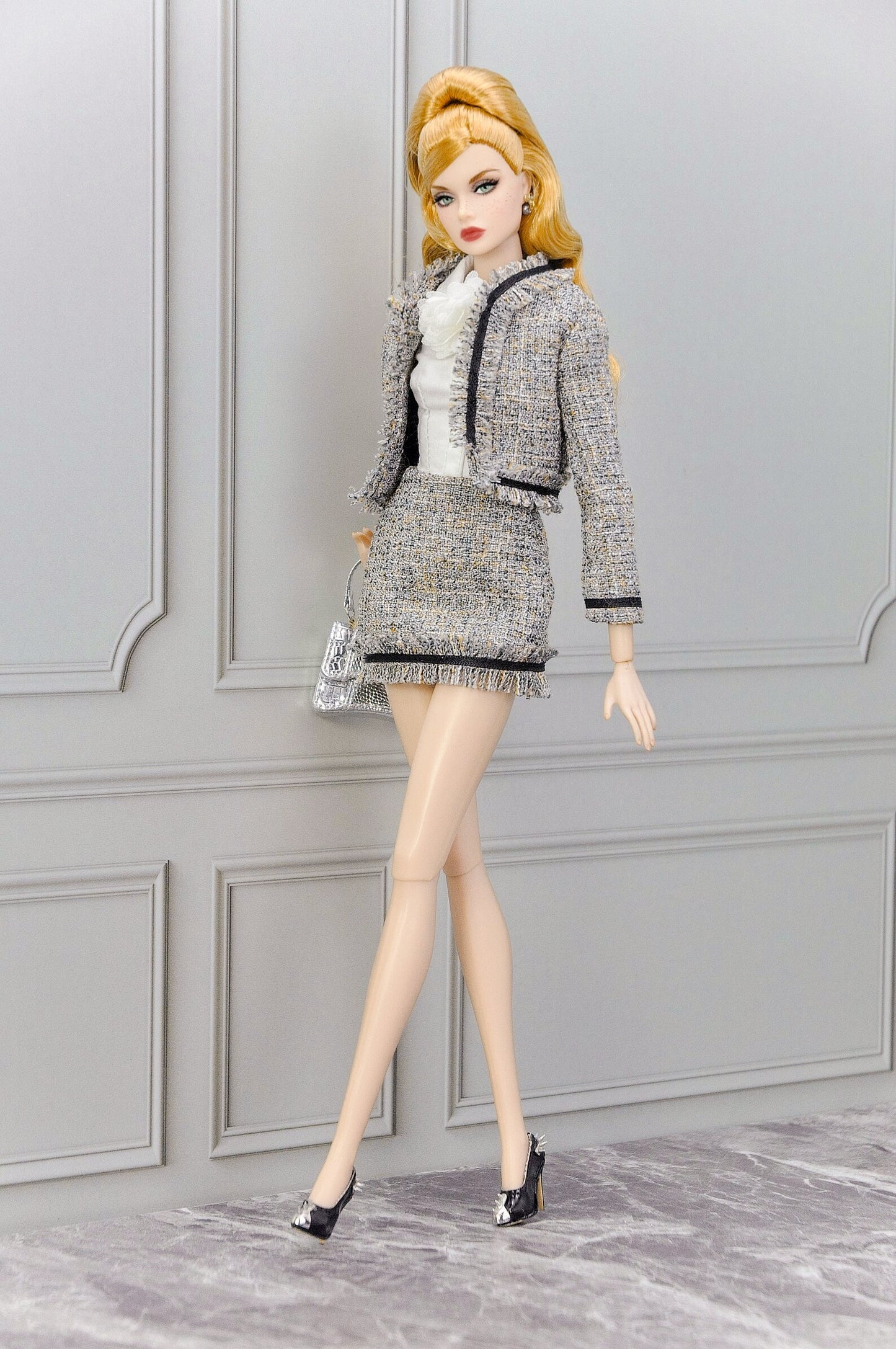 A Haute tweed suit with crop top for Fashion Royalty & 12" fashion doll (GRAY)