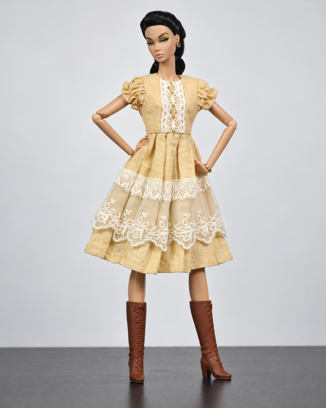 Set B golden beige lace dress without pinafore