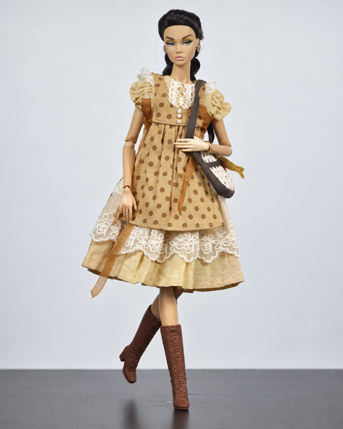 Set B full daily outfit with fish basket bag