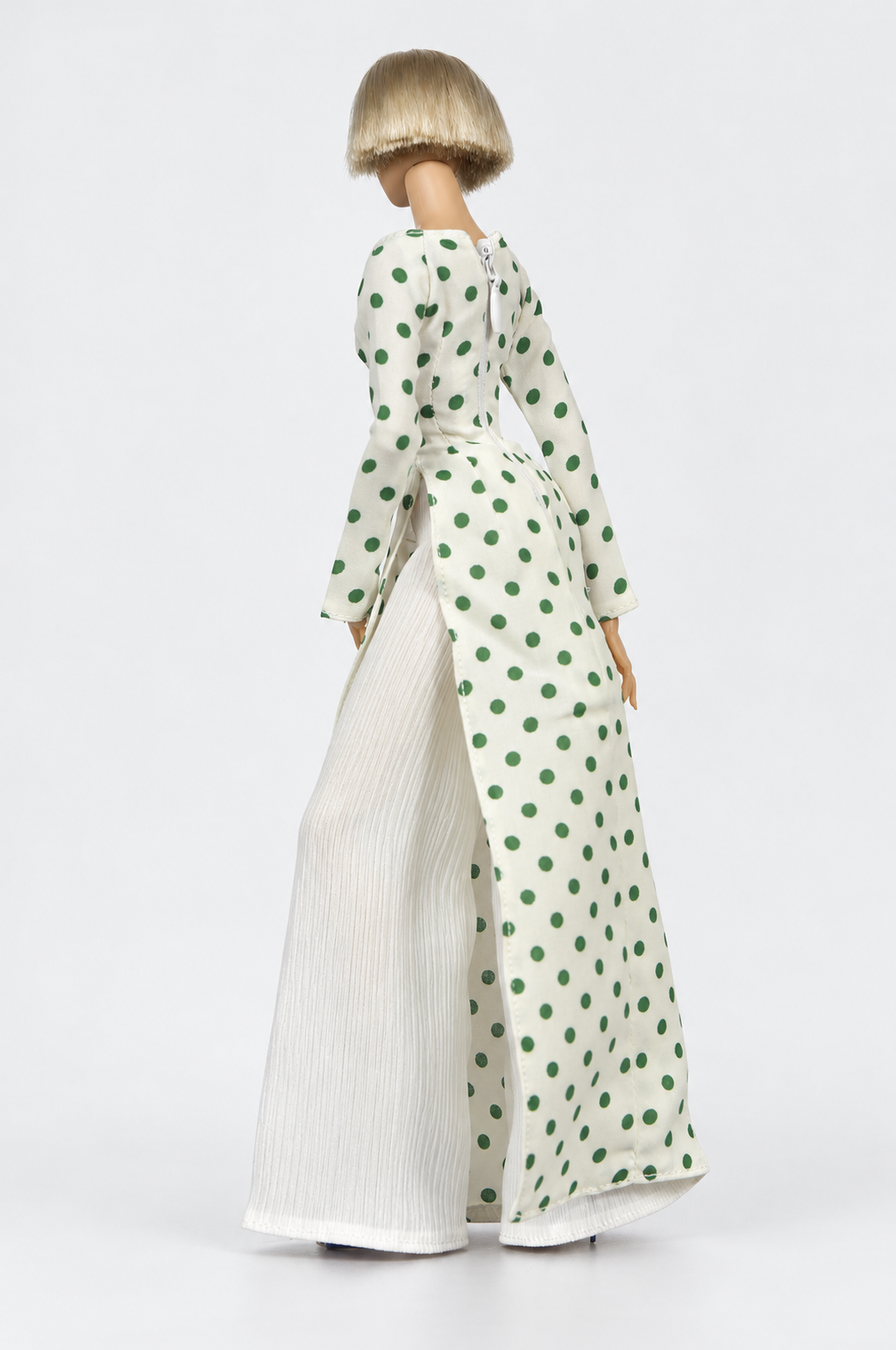 Saigon by Night 12 — Emerald Polka Dot, boat neck áo dài and white trousers for 1:6 dolls